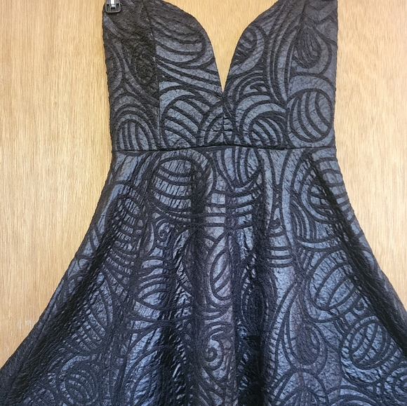 Windsor black patterned corset skater cocktail dress. Worn once! Jnr. Large - Picture 4 of 16